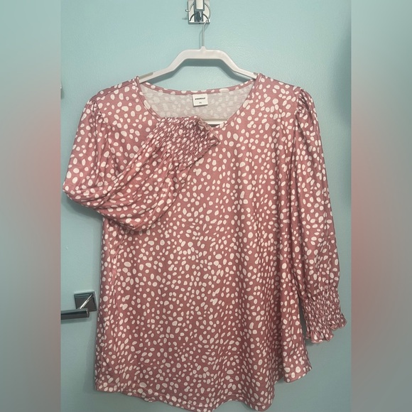 Xieerduo Tops - Dressy Casual Pink and White 3/4 Sleeve Blouse with Smocked Sleeves